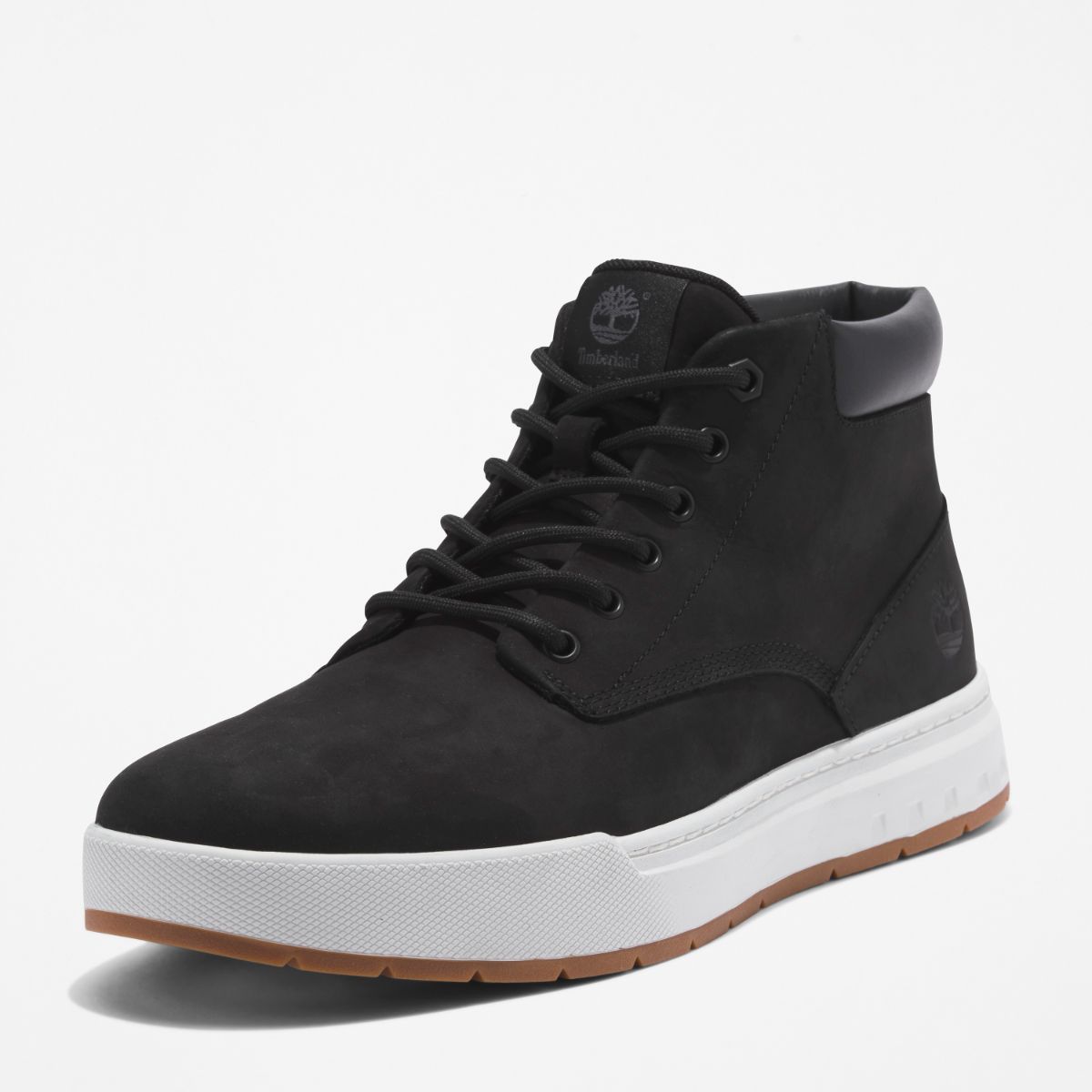 Buy Men s Maple Grove Chukka in Black Nubuck Online at TIMBERLAND Timberland NZ